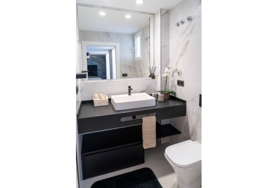 Resale - Apartment / flat - Orihuela Costa - La Zenia