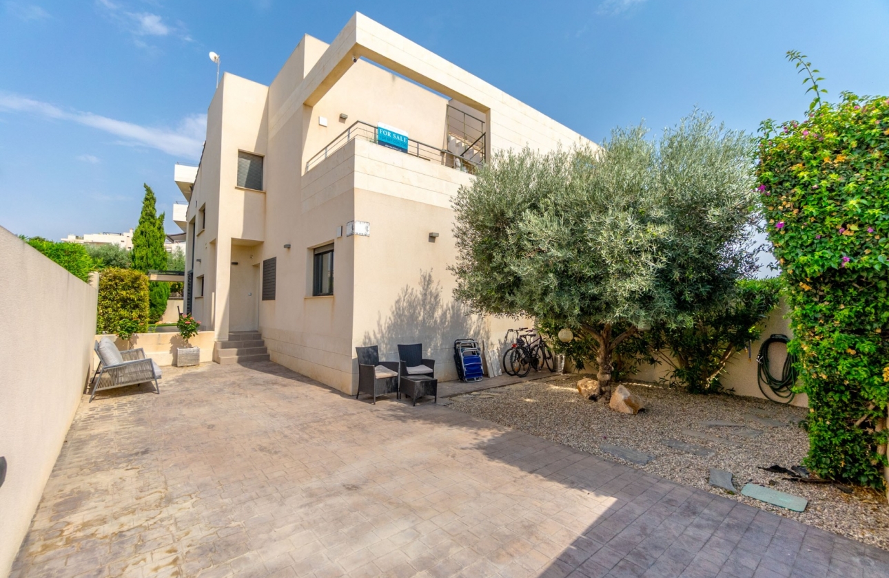 Resale - Villa - Villamartin - Los Dolses