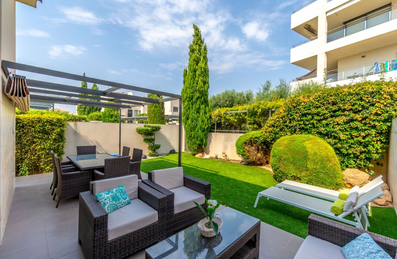 Resale - Villa - Villamartin - Los Dolses