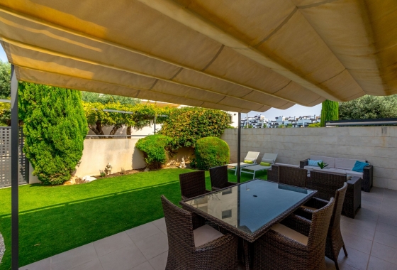 Resale - Villa - Villamartin - Los Dolses