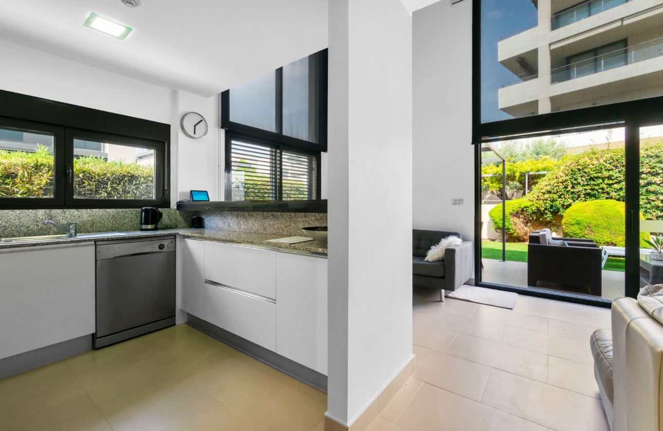 Resale - Villa - Villamartin - Los Dolses