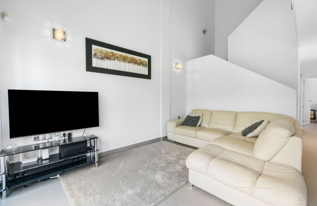 Resale - Villa - Villamartin - Los Dolses