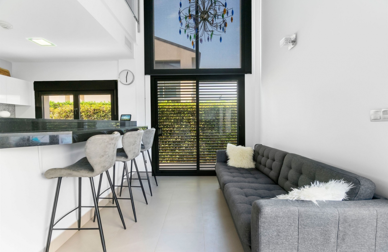 Resale - Villa - Villamartin - Los Dolses