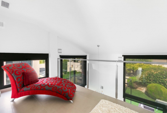 Resale - Villa - Villamartin - Los Dolses