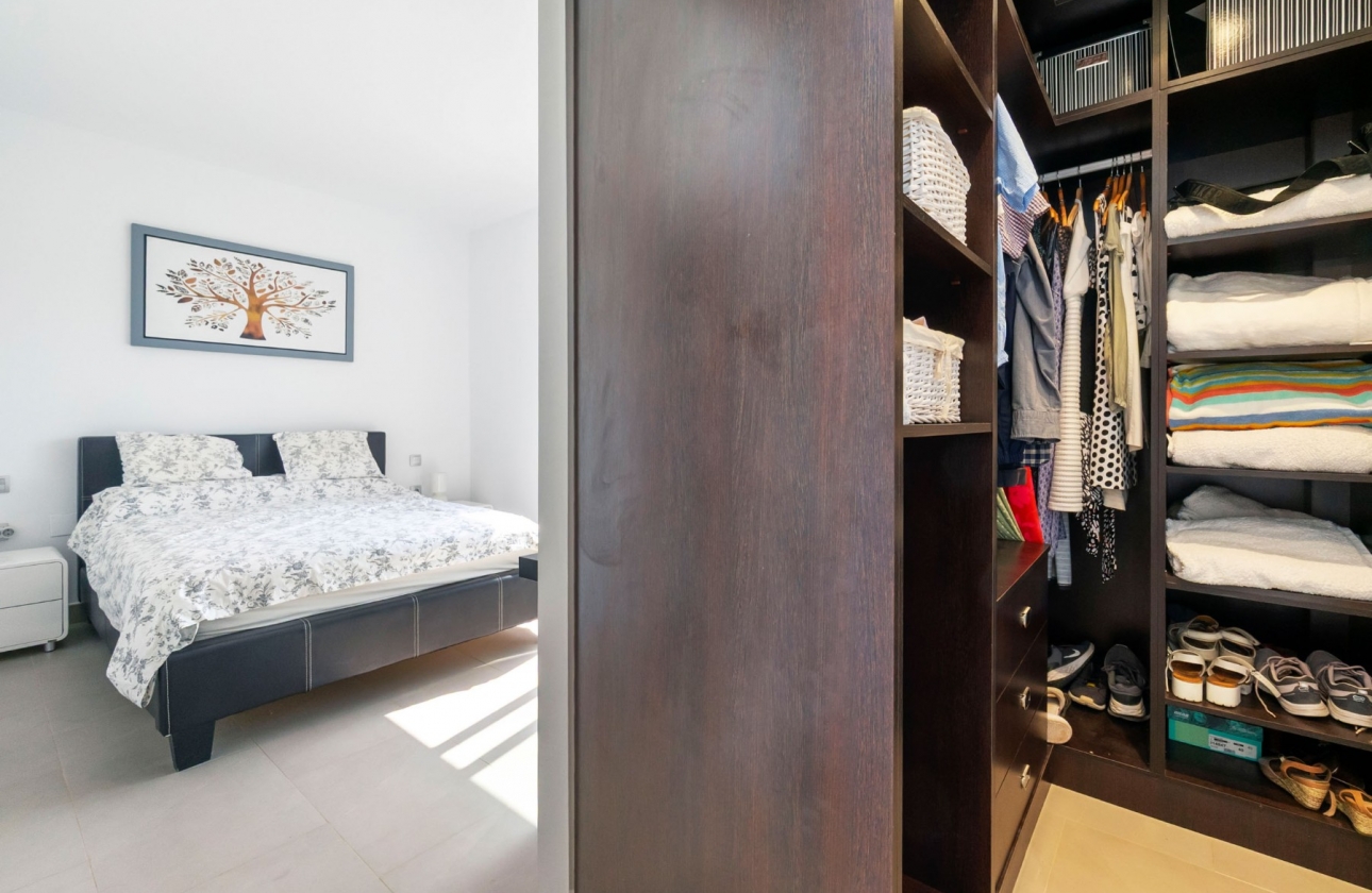 Resale - Villa - Villamartin - Los Dolses