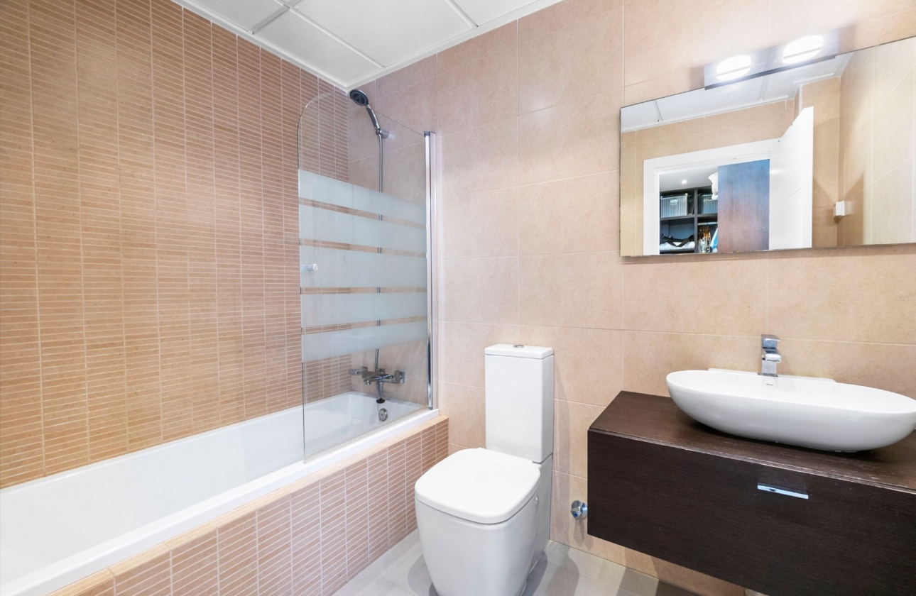 Resale - Villa - Villamartin - Los Dolses