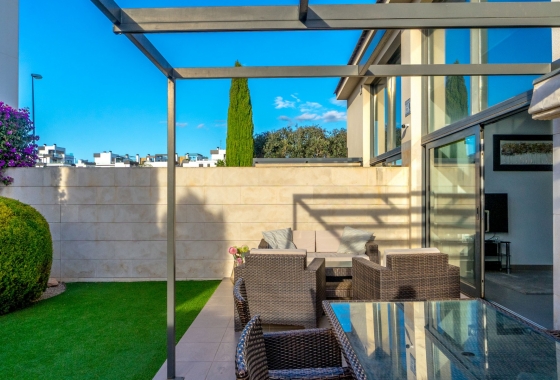 Resale - Villa - Villamartin - Los Dolses