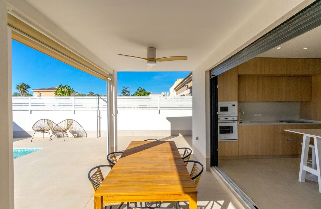 Resale - Villa - Torrevieja - El Chaparral