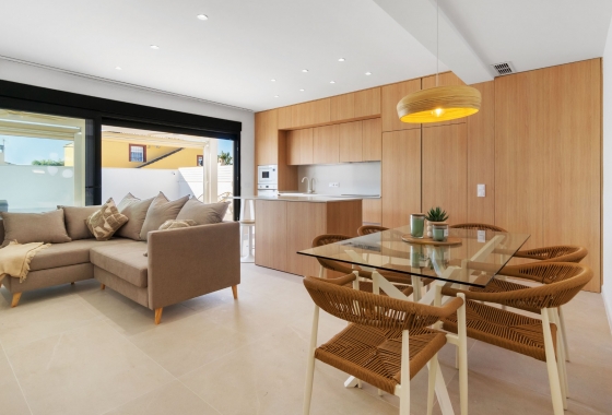 Resale - Villa - Torrevieja - El Chaparral