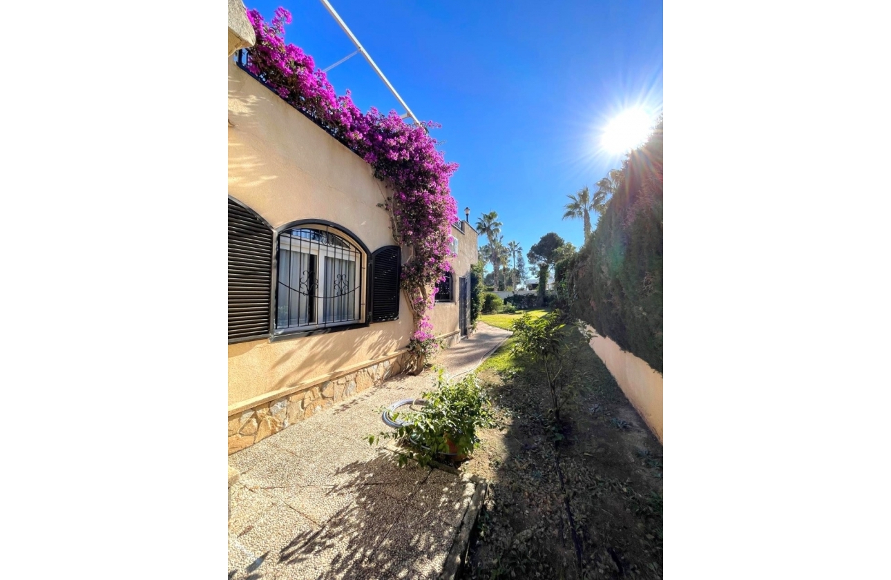 Revente - Villa - Villamartin