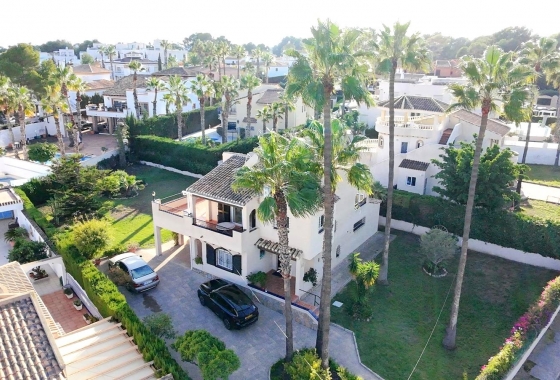 Revente - Villa - Villamartin