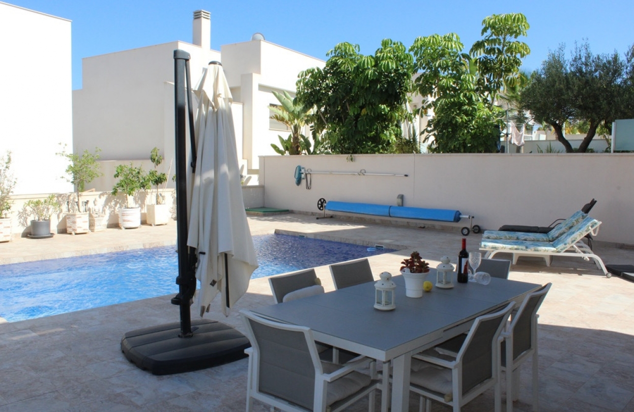 Revente - Villa - San Miguel de Salinas