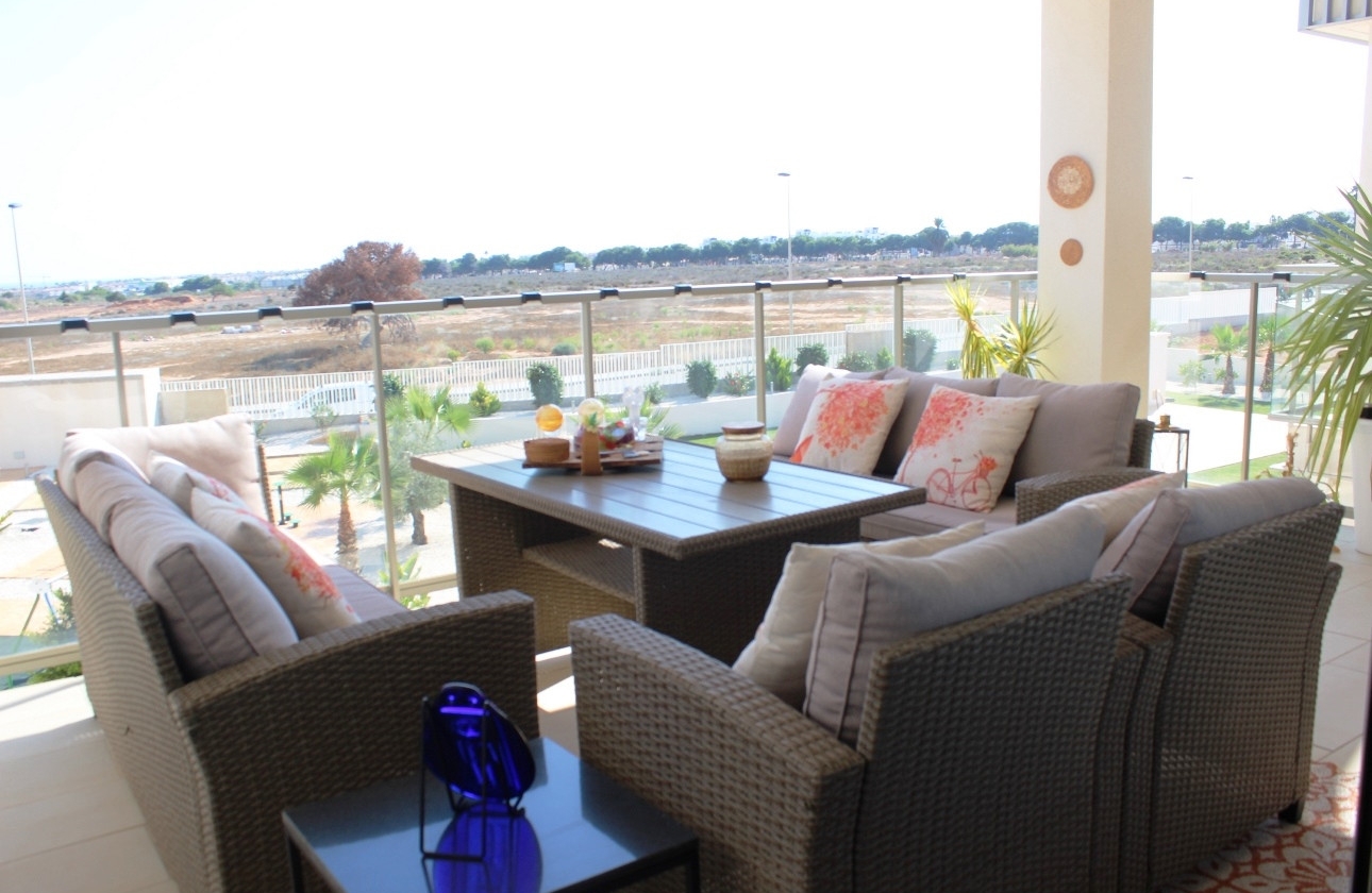 Resale - Apartment / flat - Orihuela Costa - Villamartín