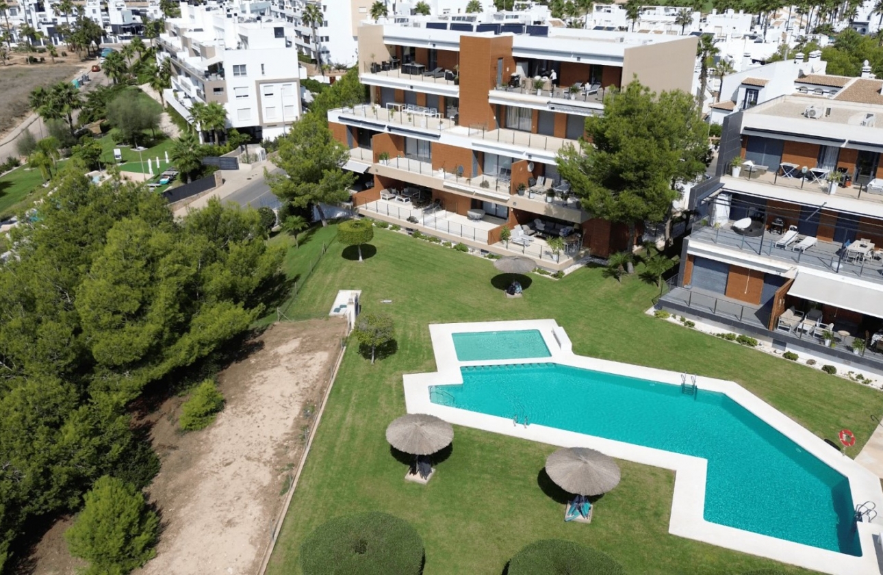 Resale - Apartment / flat - Orihuela Costa - Villamartín