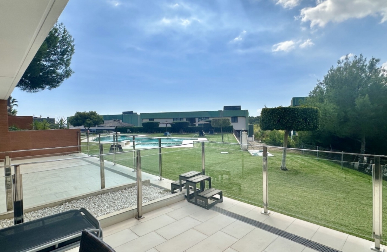 Resale - Apartment / flat - Orihuela Costa - Villamartín