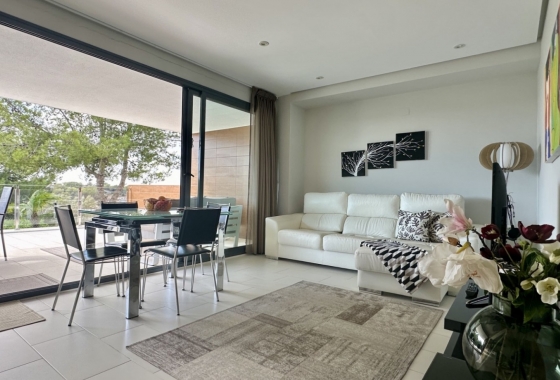 Resale - Apartment / flat - Orihuela Costa - Villamartín