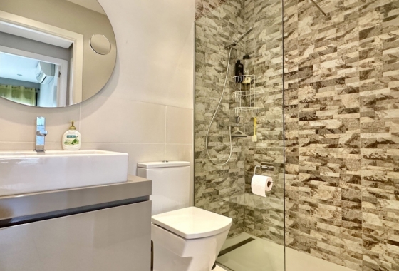 Resale - Apartment / flat - Orihuela Costa - Villamartín