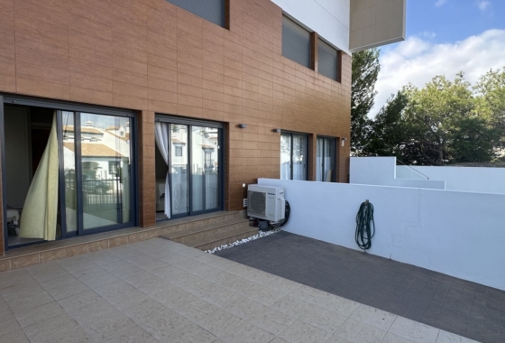 Resale - Apartment / flat - Orihuela Costa - Villamartín