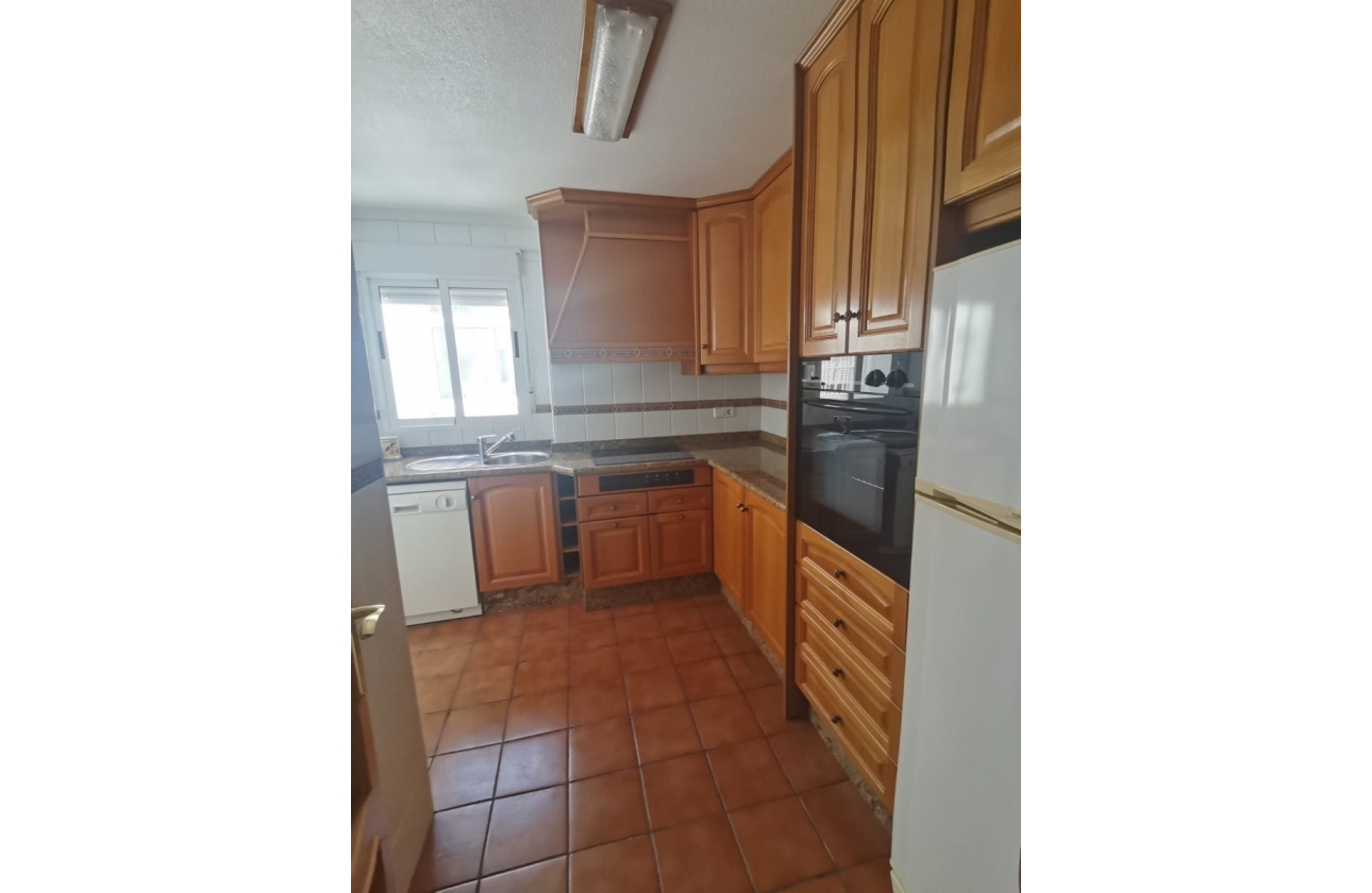 Resale - Apartment / flat - Torrevieja - La Mata