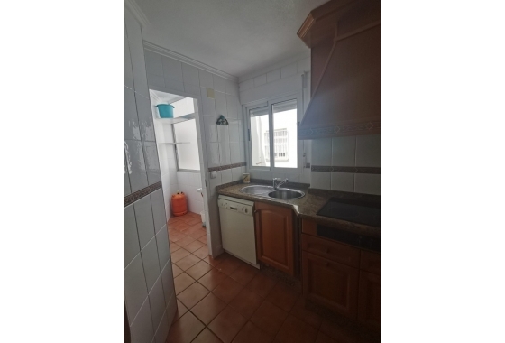 Resale - Apartment / flat - Torrevieja - La Mata