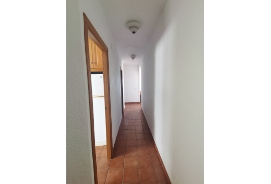 Resale - Apartment / flat - Torrevieja - La Mata