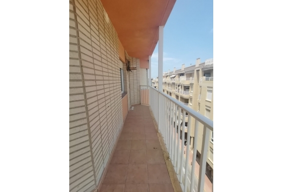 Resale - Apartment / flat - Torrevieja - La Mata