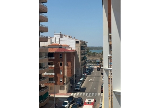 Resale - Apartment / flat - Torrevieja - La Mata