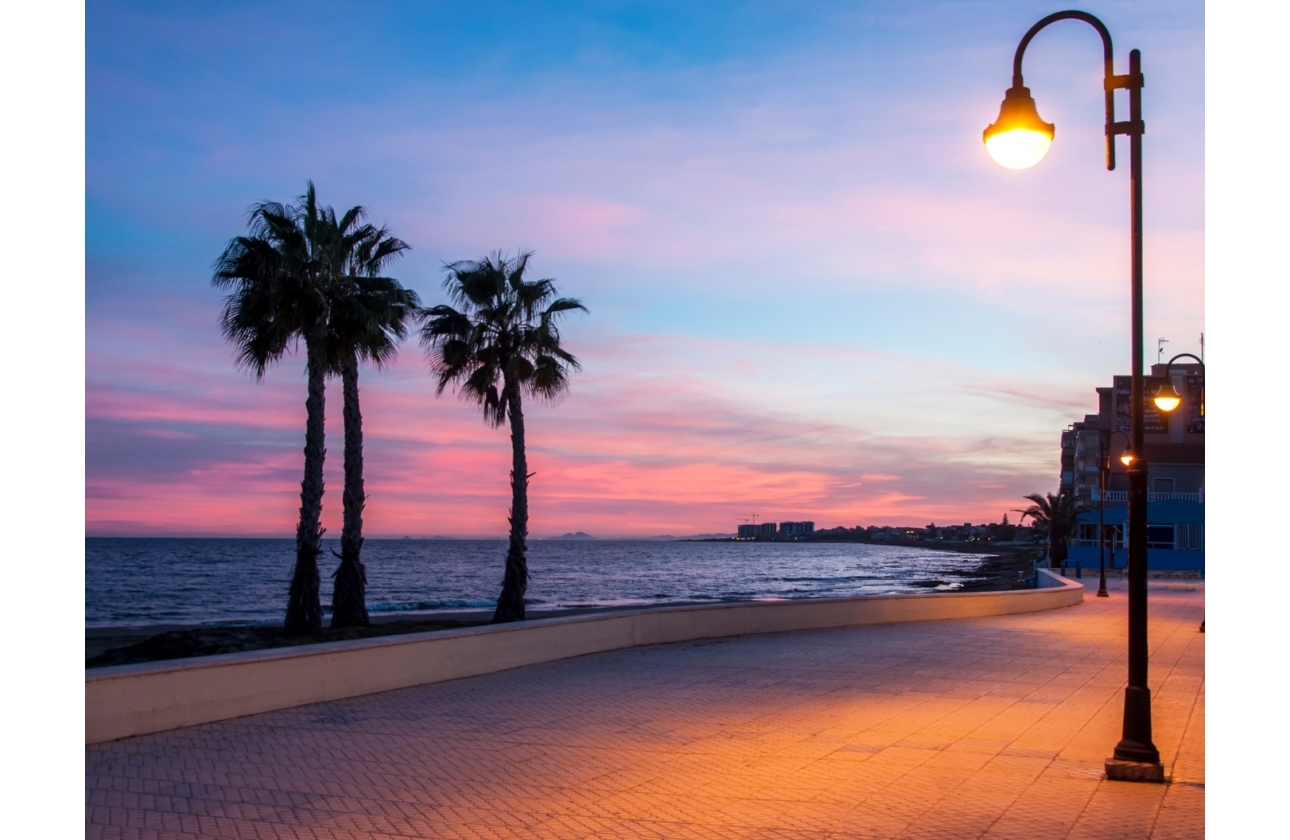 Resale - Apartment / flat - Torrevieja - La Mata