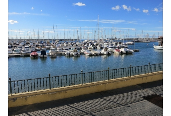 Resale - Apartment / flat - Torrevieja - La Mata