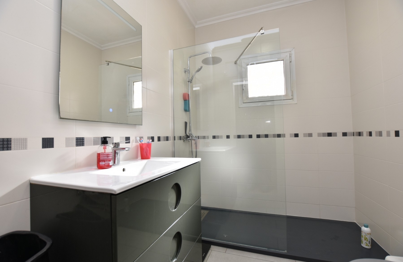 Resale - Villa - Algorfa - La finca Golf