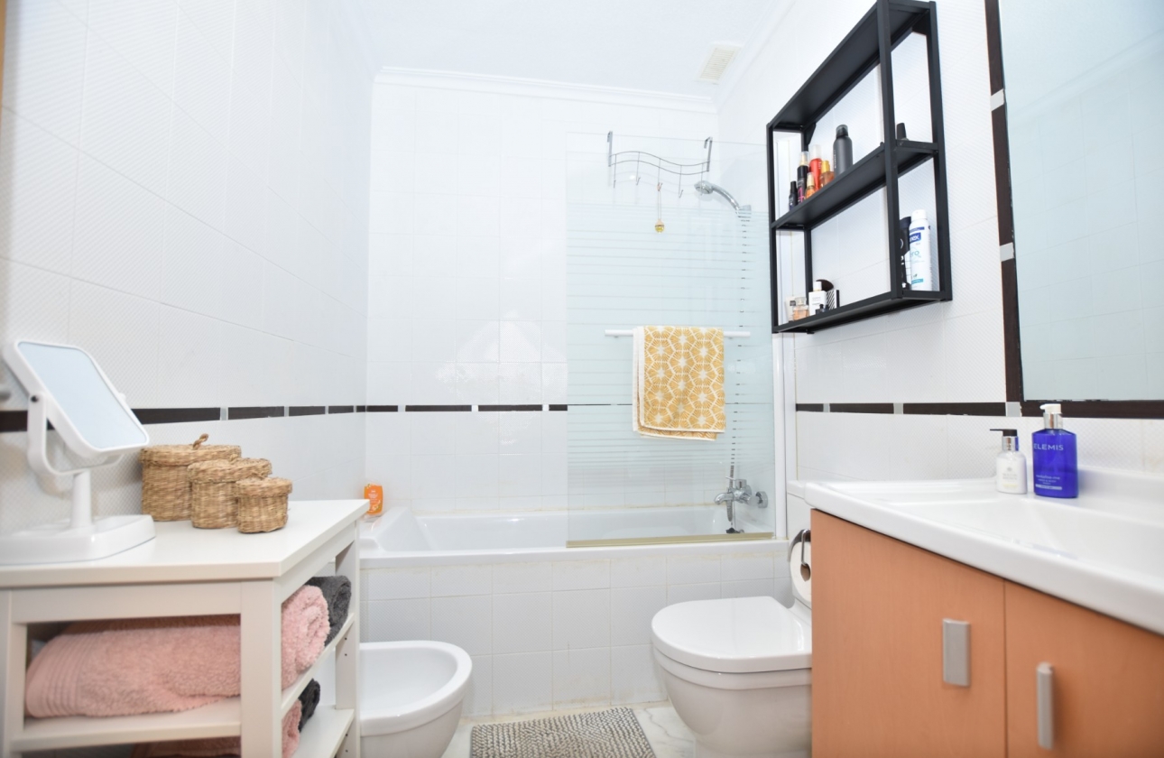 Resale - House - Algorfa - La finca Golf