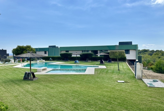 Resale - Apartment / flat - Orihuela Costa - Villamartín