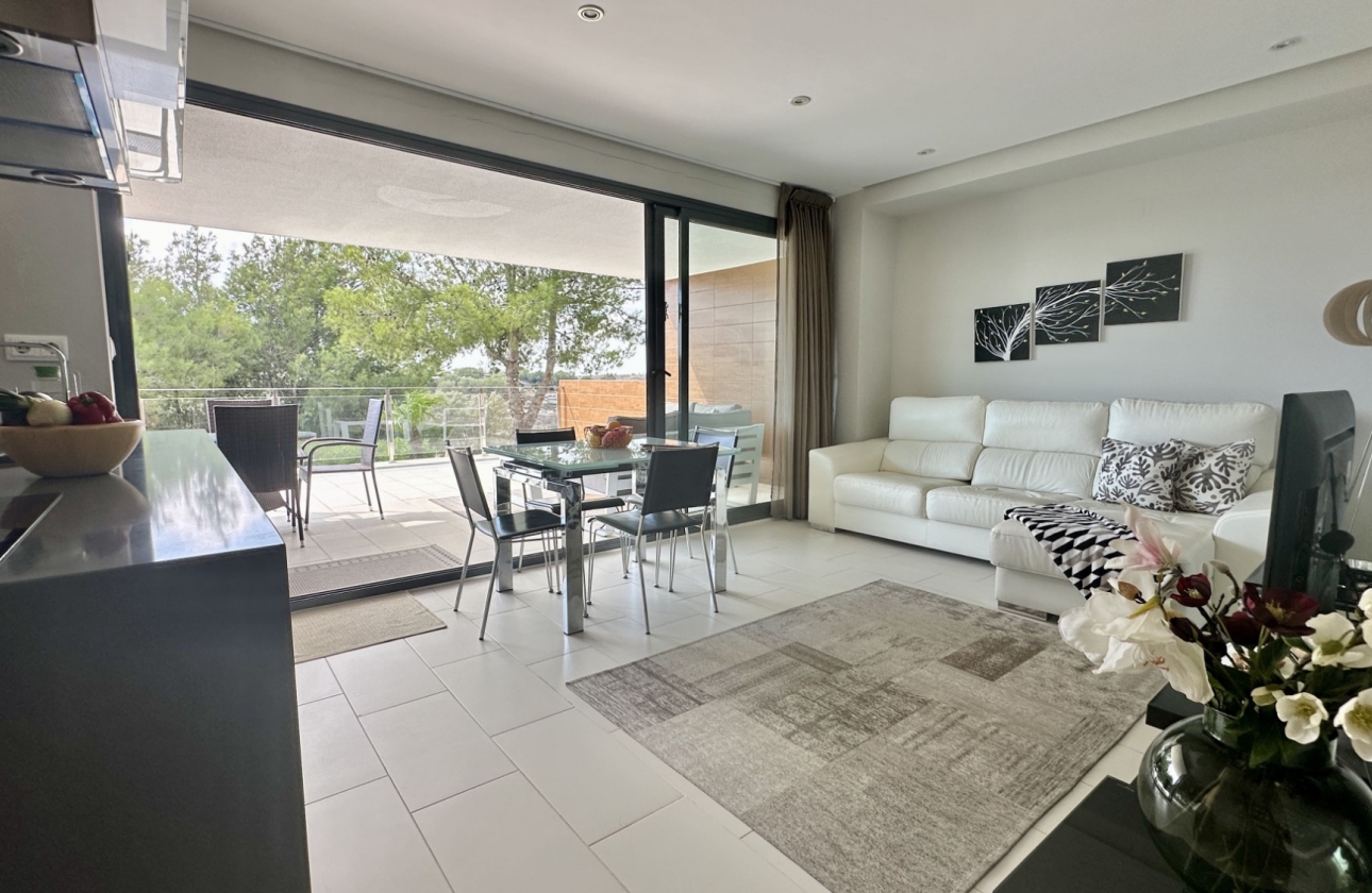 Resale - Apartment / flat - Orihuela Costa - Villamartín