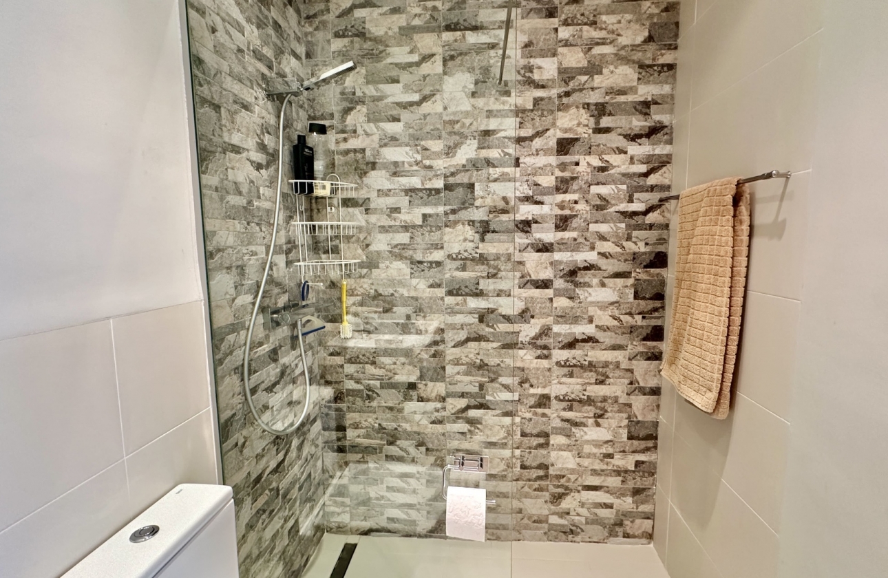 Resale - Apartment / flat - Orihuela Costa - Villamartín