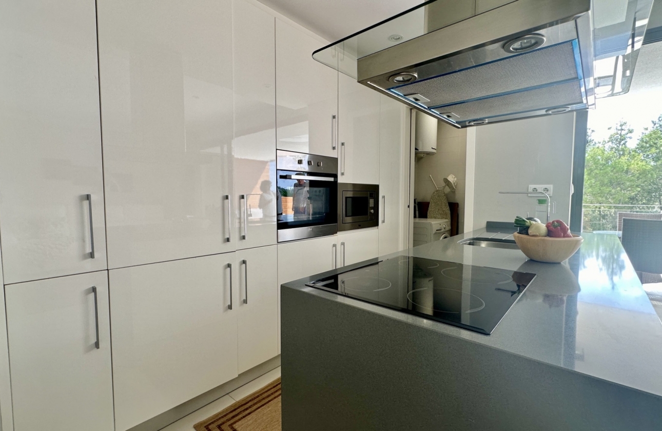 Resale - Apartment / flat - Orihuela Costa - Villamartín