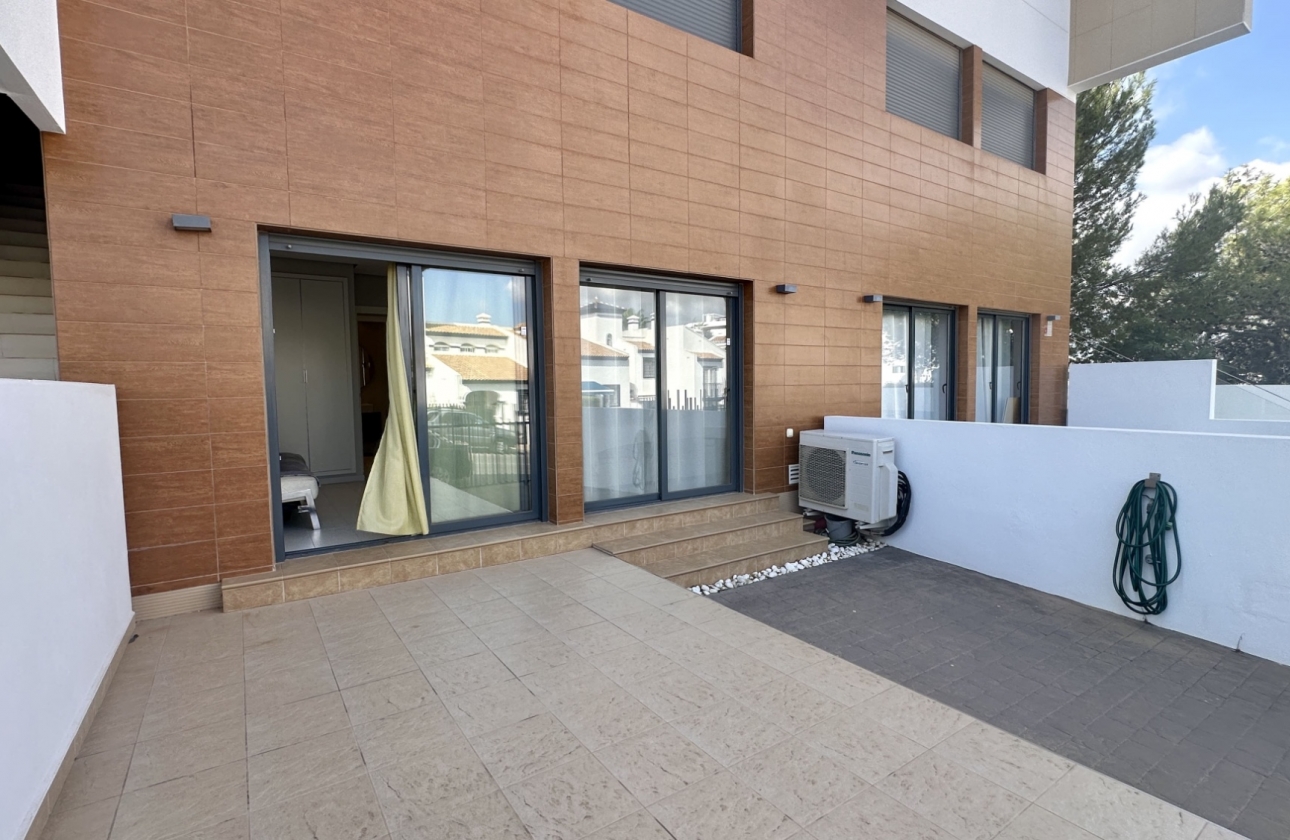 Resale - Apartment / flat - Orihuela Costa - Villamartín