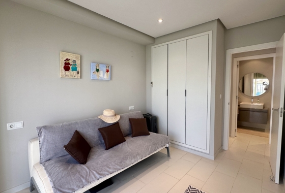 Resale - Apartment / flat - Orihuela Costa - Villamartín