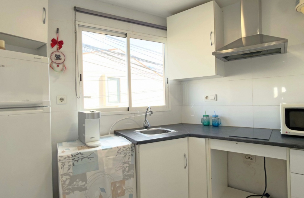 Resale - Apartment / flat - Torrevieja - El Acequión - Los Náufragos
