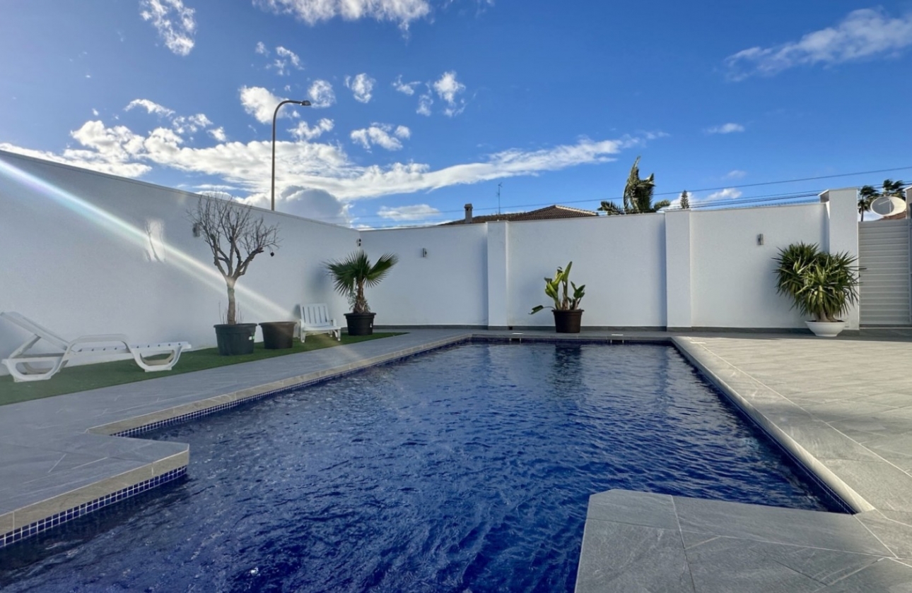 Resale - Villa - Rojales - Ciudad Quesada