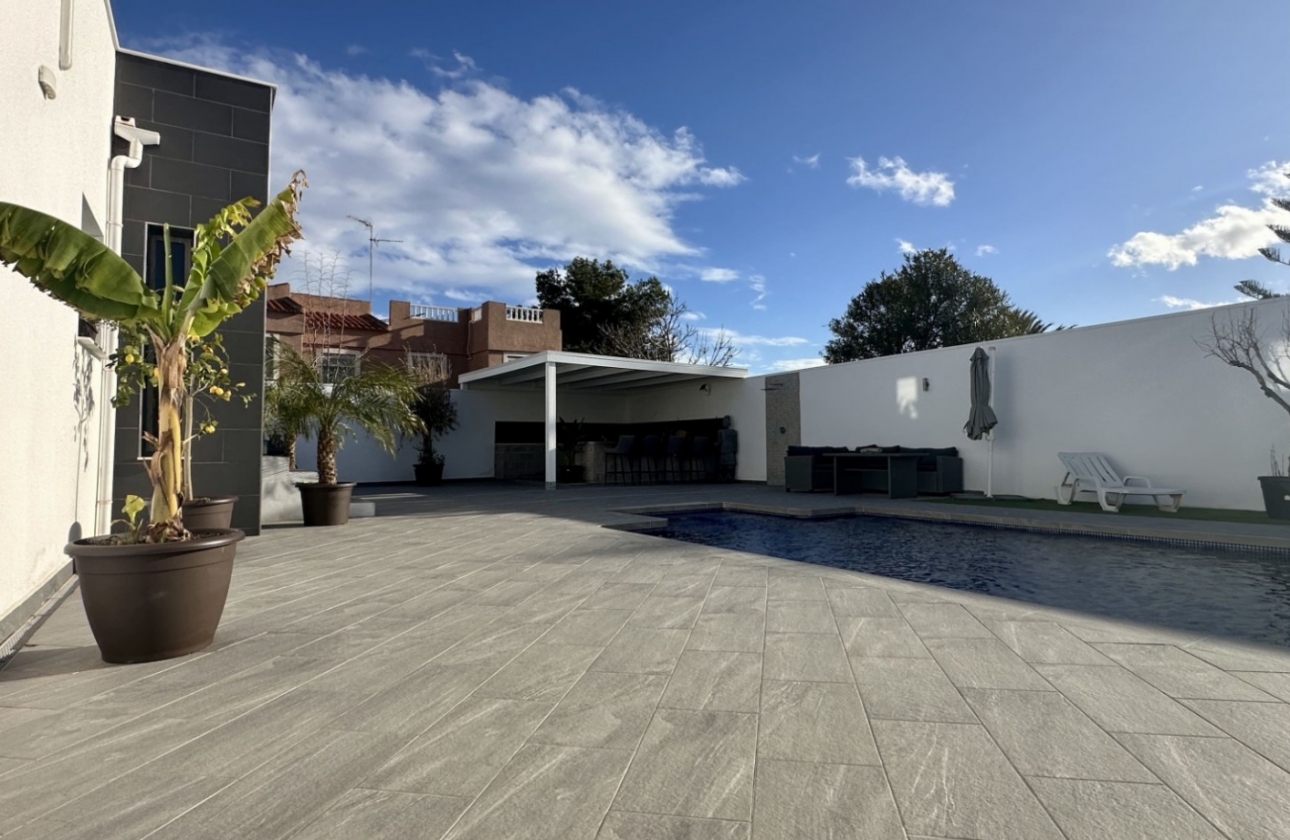 Resale - Villa - Rojales - Ciudad Quesada