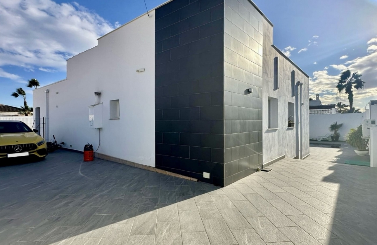 Resale - Villa - Rojales - Ciudad Quesada