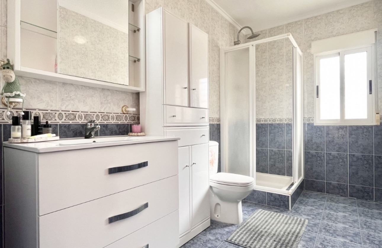 Resale - House - Torrevieja - La Siesta - El Salado -  Torreta