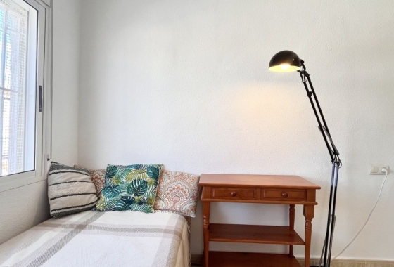 Resale - House - Torrevieja - La Siesta - El Salado -  Torreta