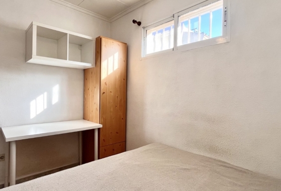 Resale - House - Torrevieja - La Siesta - El Salado -  Torreta