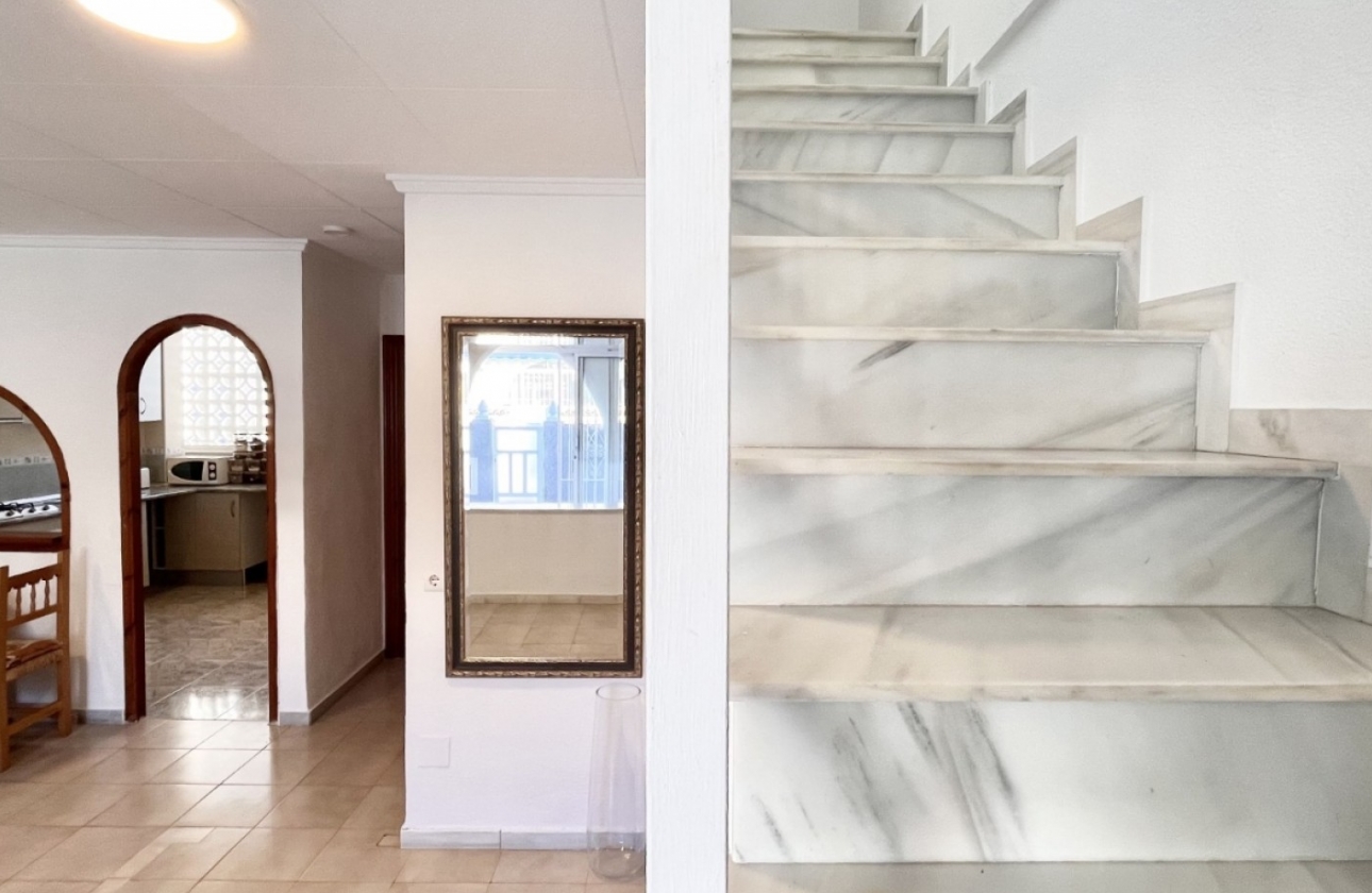 Resale - House - Torrevieja - La Siesta - El Salado -  Torreta