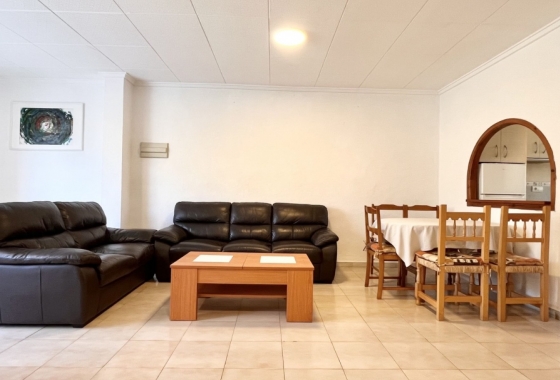 Resale - House - Torrevieja - La Siesta - El Salado -  Torreta