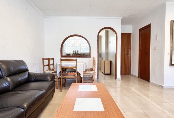 Resale - House - Torrevieja - La Siesta - El Salado -  Torreta