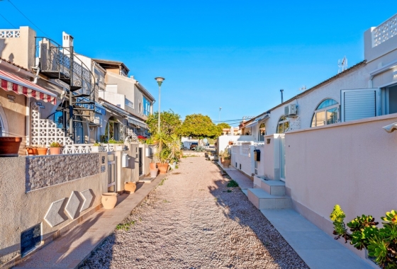 Resale - Apartment / flat - Torrevieja - La Siesta