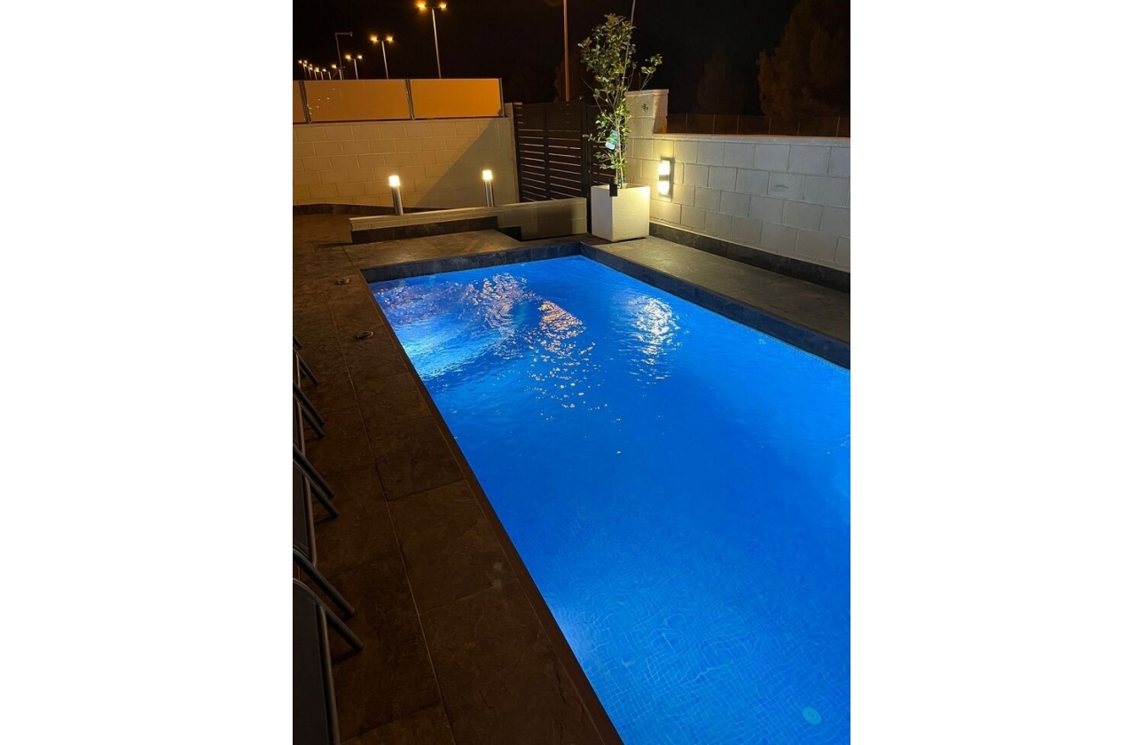 Resale - Villa - Villamartin