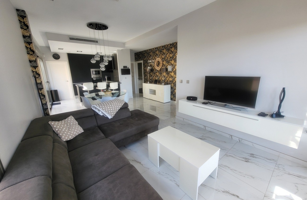 Resale - Villa - Villamartin